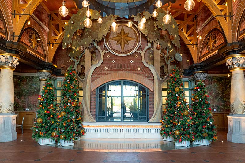 Universal Orlando Christmas - Oak and Star
