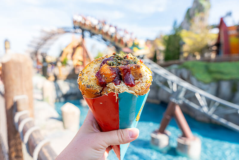 Universal Orlando Holiday Food - Snoggletog Harvest Mac and Cheese Cone