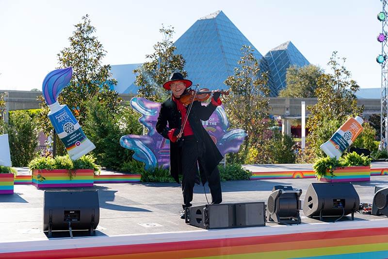 EPCOT International Festival of the Arts — Violinist on stage
