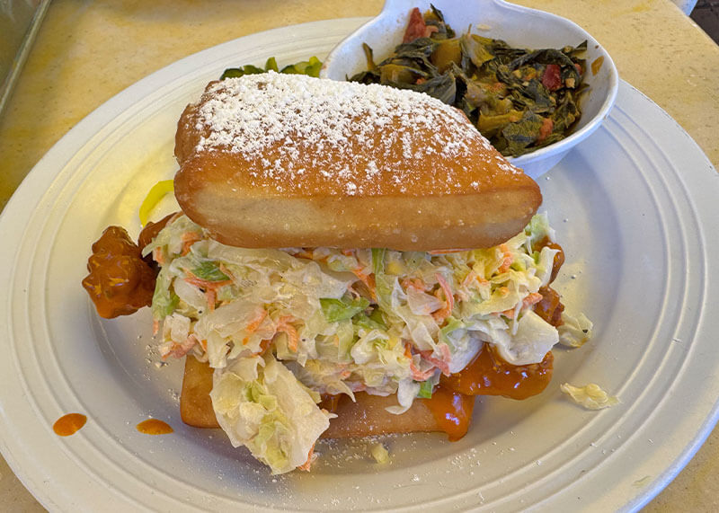 New & Returning Disneyland 70th Anniversary Food and Drinks - Beignet sandwich