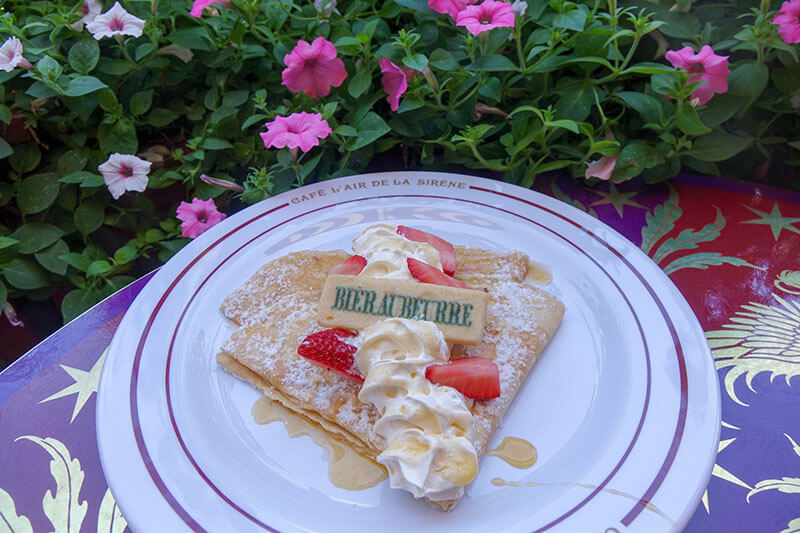 Butterbeer at Universal Orlando - Butterbeer Crepe