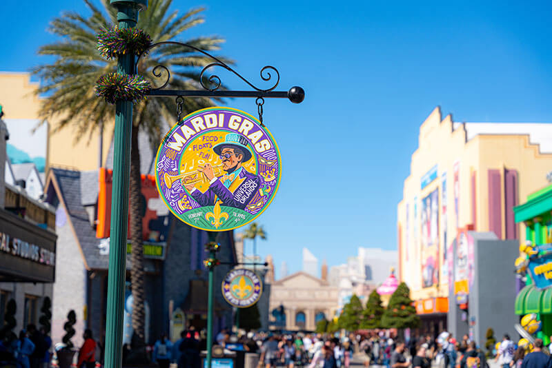 Mardi Gras Universal Orlando - Street Medallion