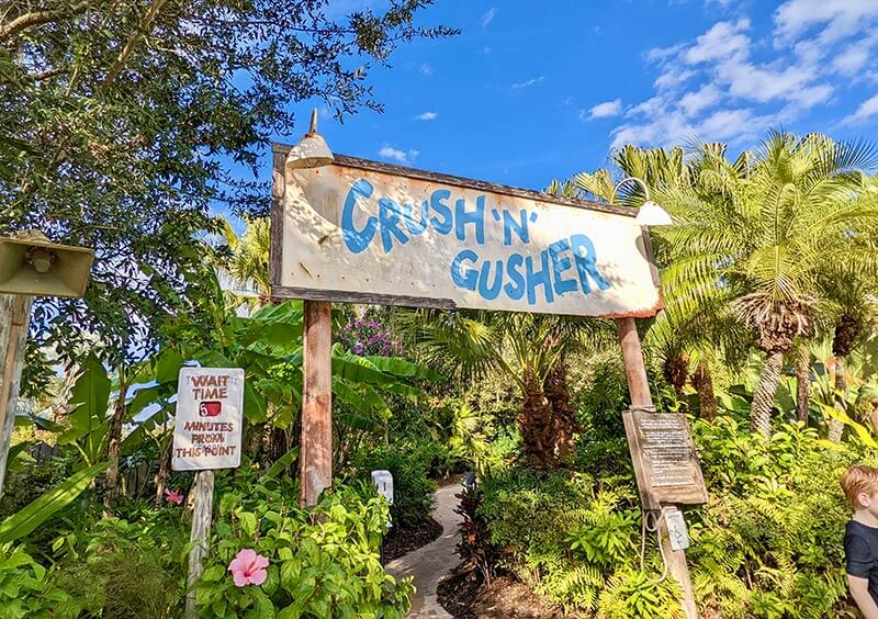 Typhoon Lagoon - Crush 'N' Gusher