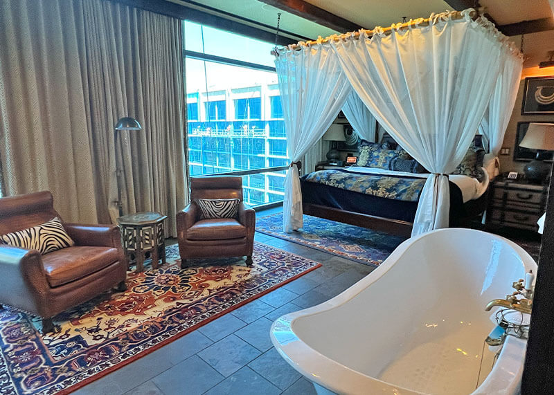 Luxury Hotels Neat Disneyland - Adventureland Suite at Disneyland Hotel