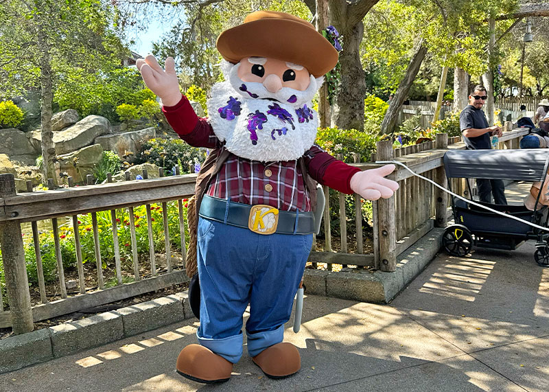 Your Guide to the 2026 Boysenberry Festival at Knott's Berry Farm - Whittles