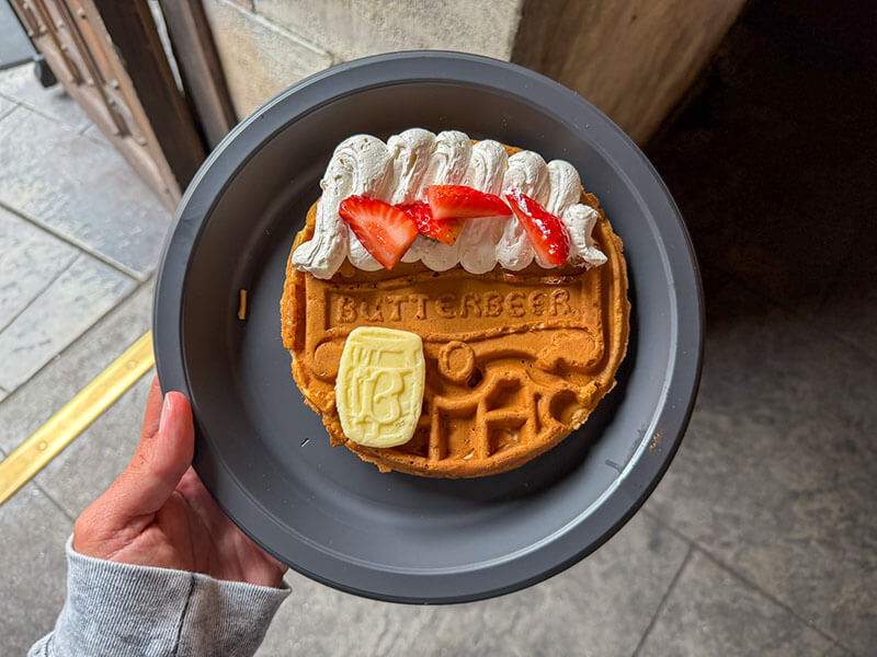 Butterbeer at Universal Orlando - Butterbeer Waffle