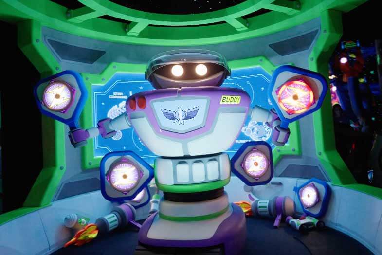 Buzz Lightyear's Space Ranger Spin - Buddy the robot