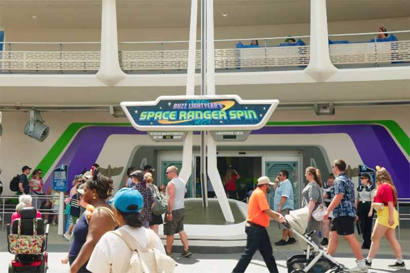 Buzz Lightyear's Space Ranger Spin - Entrance