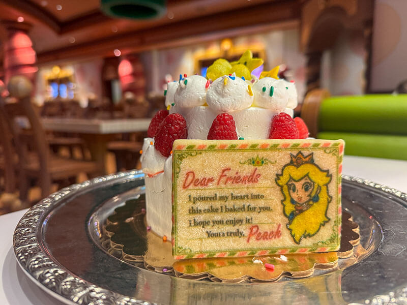 Epic Universe Food - Princess Peach's Cake