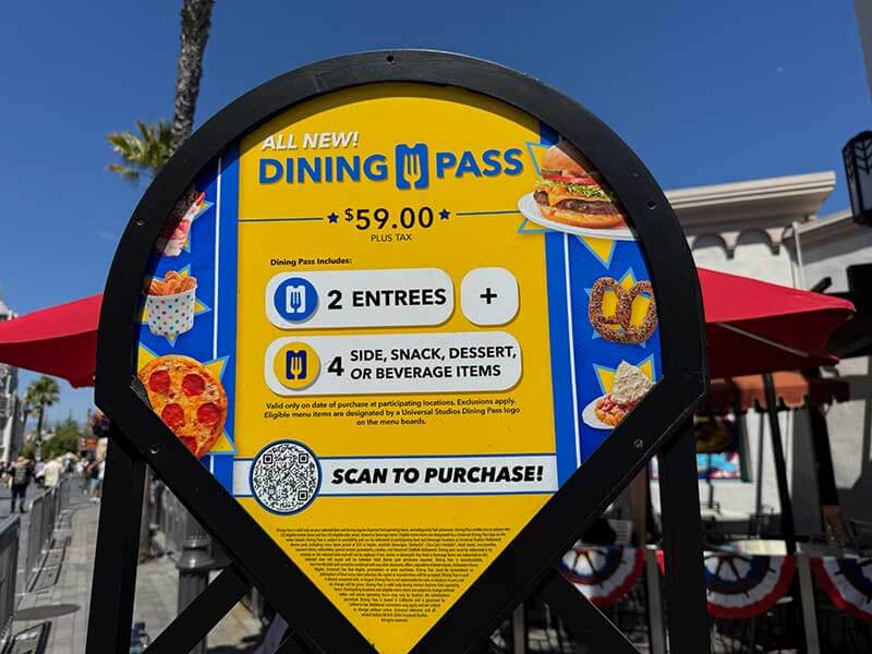 Fan Fest Nights Food - Sign for Dining Pass