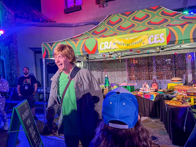 How to Maximize Your Time at Fan Fest Nights at Universal Studios Hollywood - Shaggy