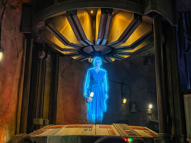 Space Traveler Disney - Rise of the Resistance