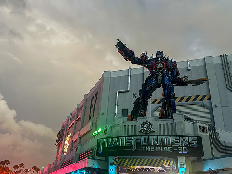 Rainy Day at Universal Orlando - Transformers