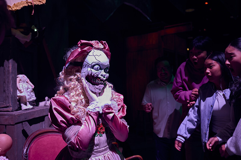 Scareactor and Guests in Prop Graveyard at Universal Horror Unleashed