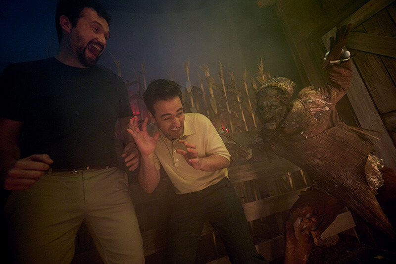 Scareactor and Guests in Scarecrow: The Reaping at Universal Horror Unleashed