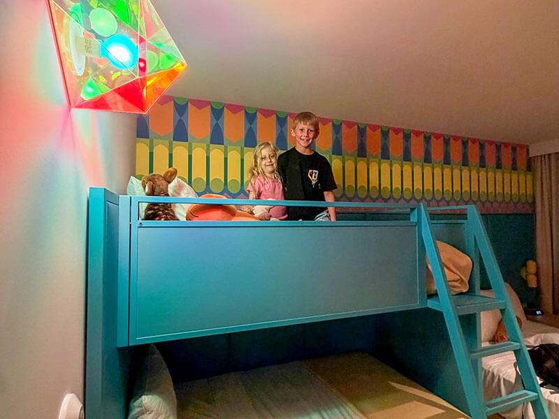 Kids on Bunk Bed at Universal Kids Resort Hotel