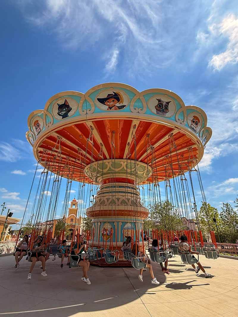Swings Over Del Mar at Universal Kids Resort
