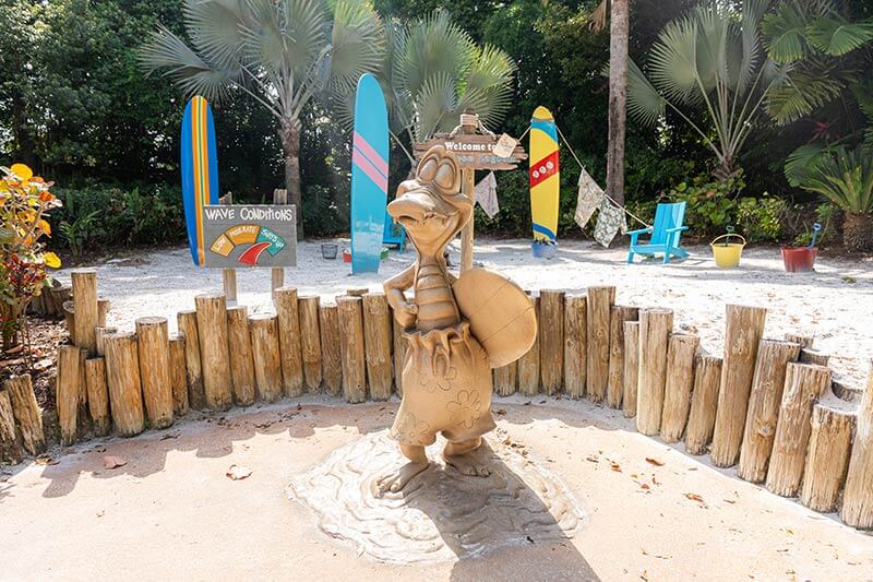 Lagoona Gator statue at the entrance of Typhoon Lagoon.
