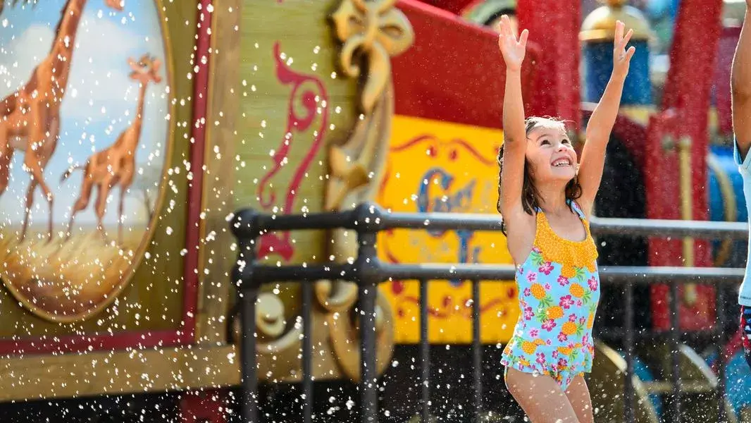 Casey Jr. Splash 'N' Soak Station