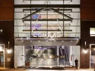 Conrad New York New York Area Hotels Undercover Tourist