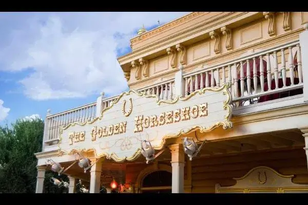 The Golden Horseshoe