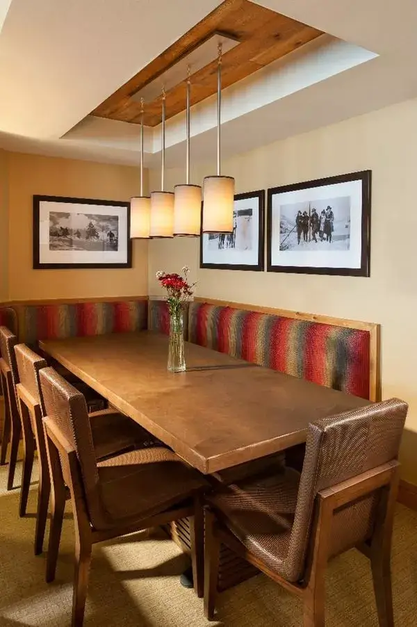 1408_diningroom_01 copy.jpg