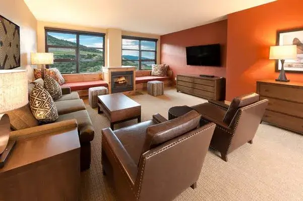 1603_livingroom_01 copy.jpg