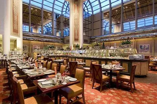 Dining_04.jpg