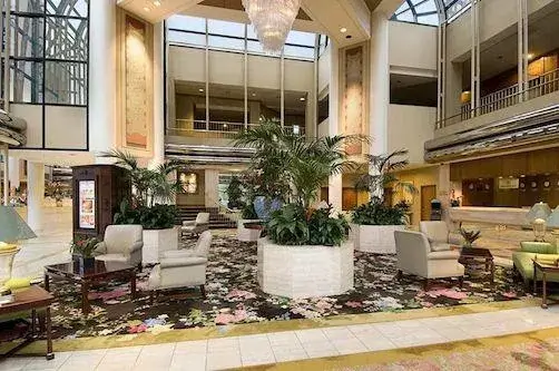 Lobby_01.jpg