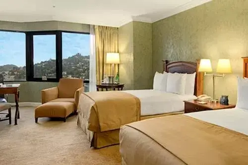 Standard Dbl Bed Guestroom_01.jpg