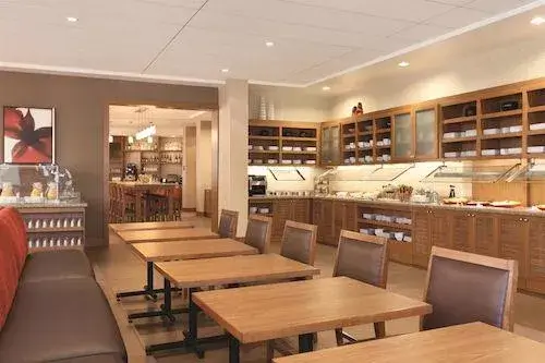 Dining_04.jpg