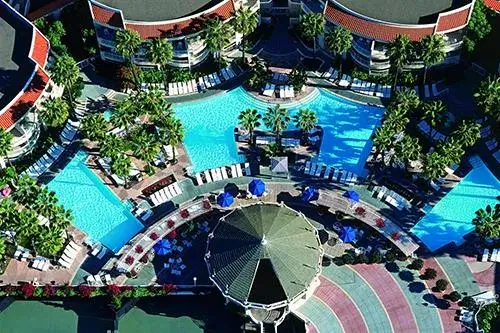 Pool-02.jpg