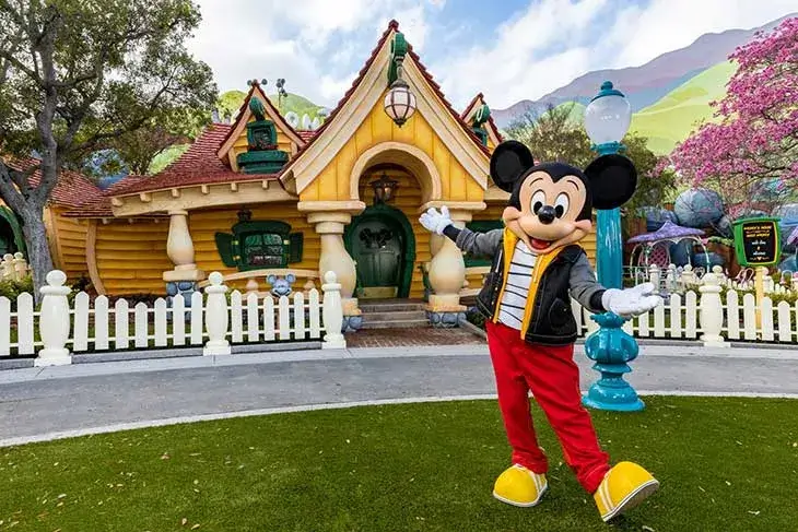 Mickey's House and Meet Mickey 