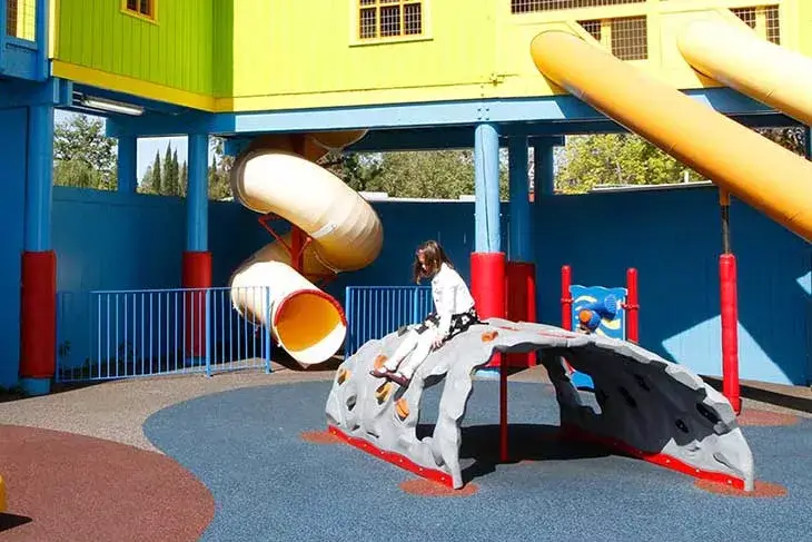 Planet Snoopy Construction Zone