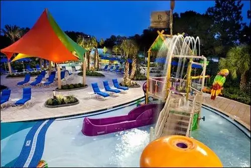Pool_01.jpg