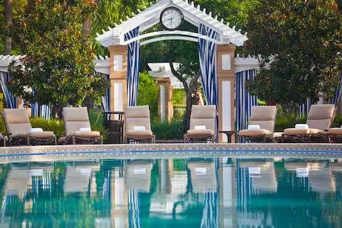 Pool_04.jpg