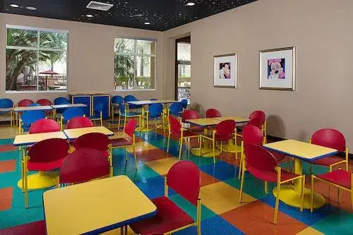 Dining_03.jpg