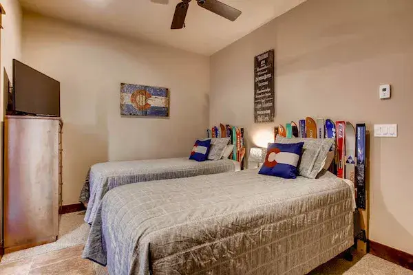 4 BD - Unit 76