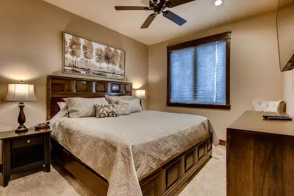 4 BD - Unit 76