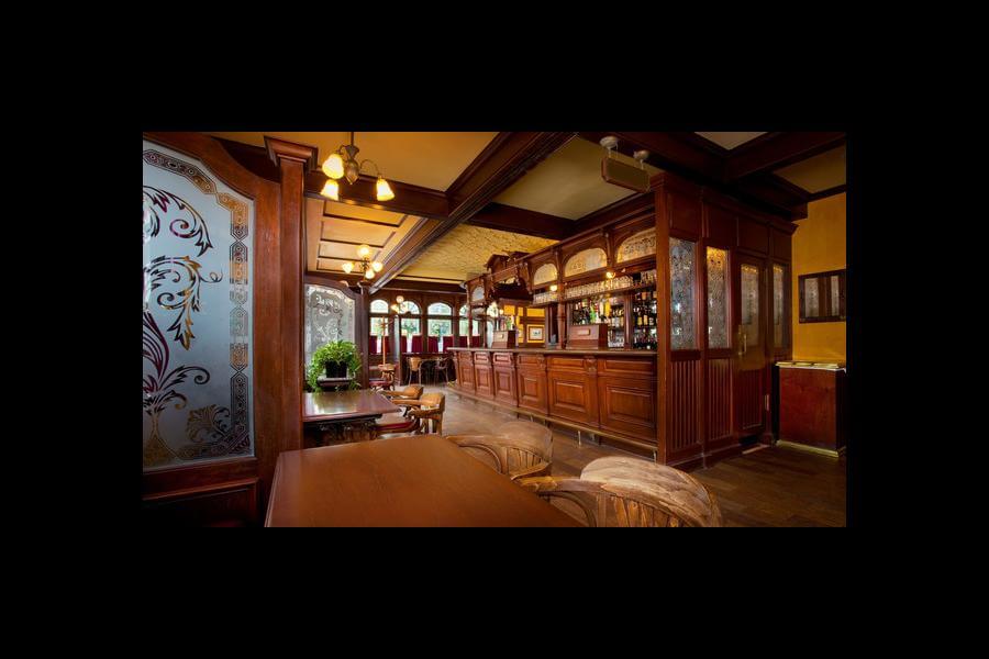 Rose & Crown Pub & Dining Room