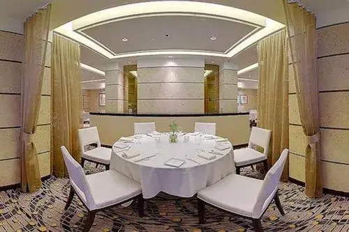 Dining_01.jpg