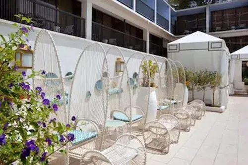 Pool Area_02.jpg