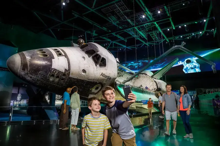 Space Shuttle Atlantis℠