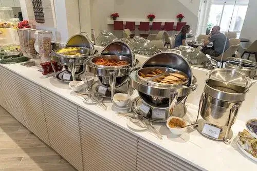 Dining_02.jpg