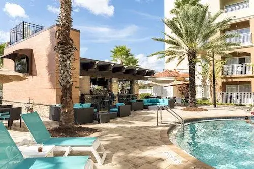 Pool Bar_01.jpg