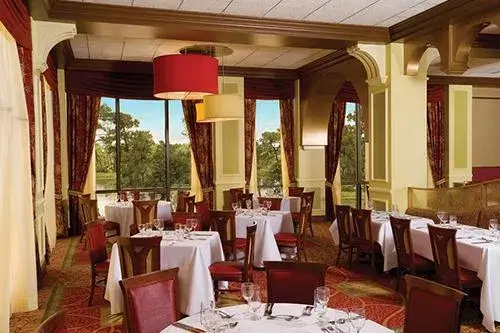 WLBVResort_dining.jpg