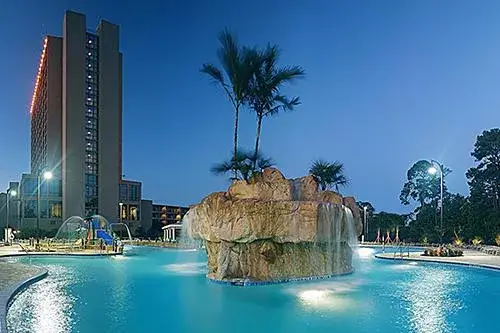 WLBVResort_Pool_02.jpg